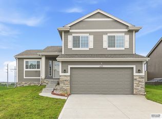 6015 N 181st St, Elkhorn, NE 68022