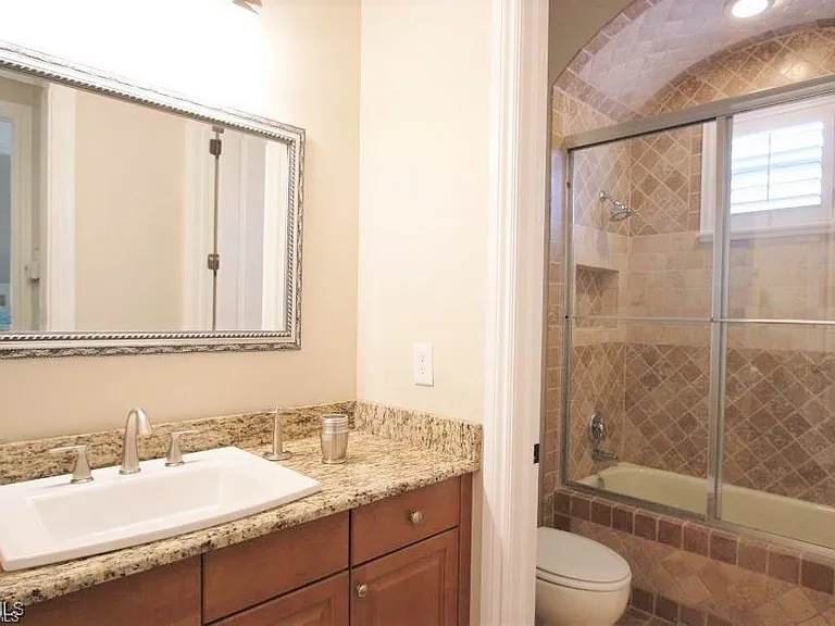 20091 Palermo Lake Ct — Photo 16