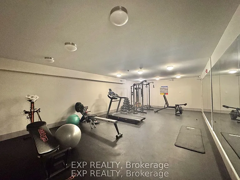 5 Paisley Blvd E #102 — Photo 6