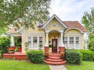 105 N Summit St, Weimar, TX 78962