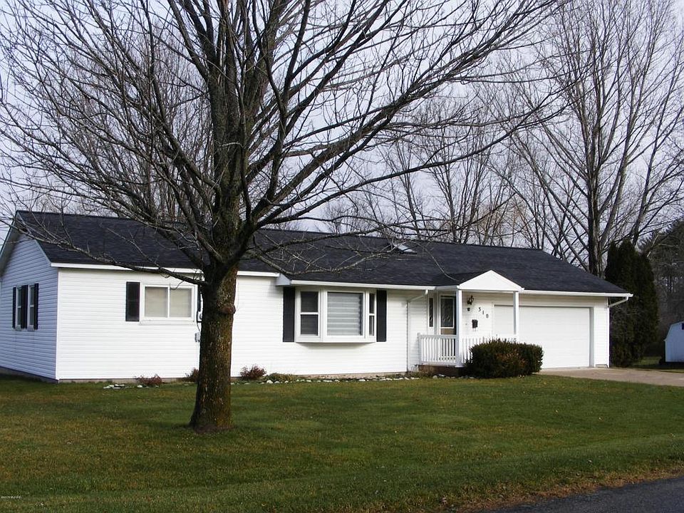 1st image of 310 W Evergreen Ln