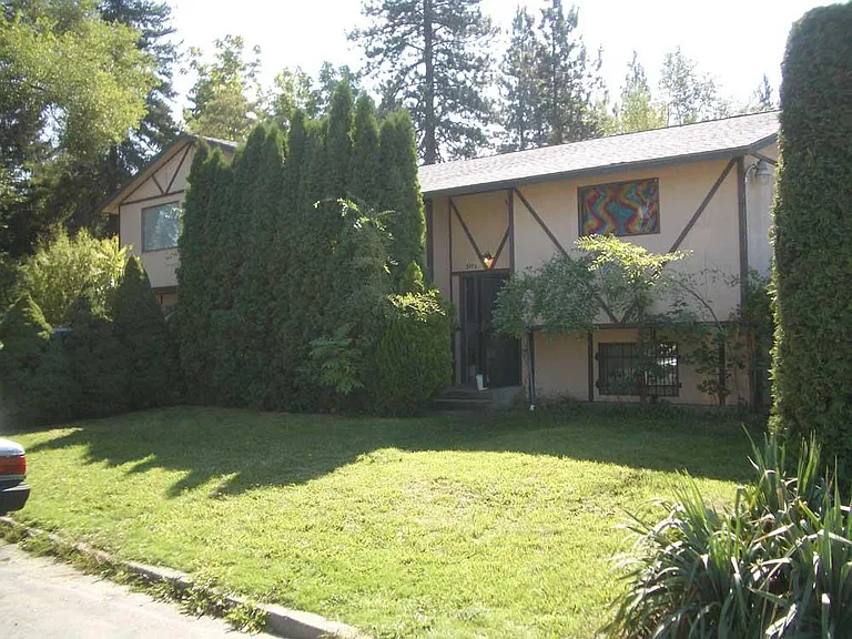 3912 E Hartson Ave — Photo 9