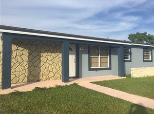 9900 SW 165th Ter, Miami, FL 33157