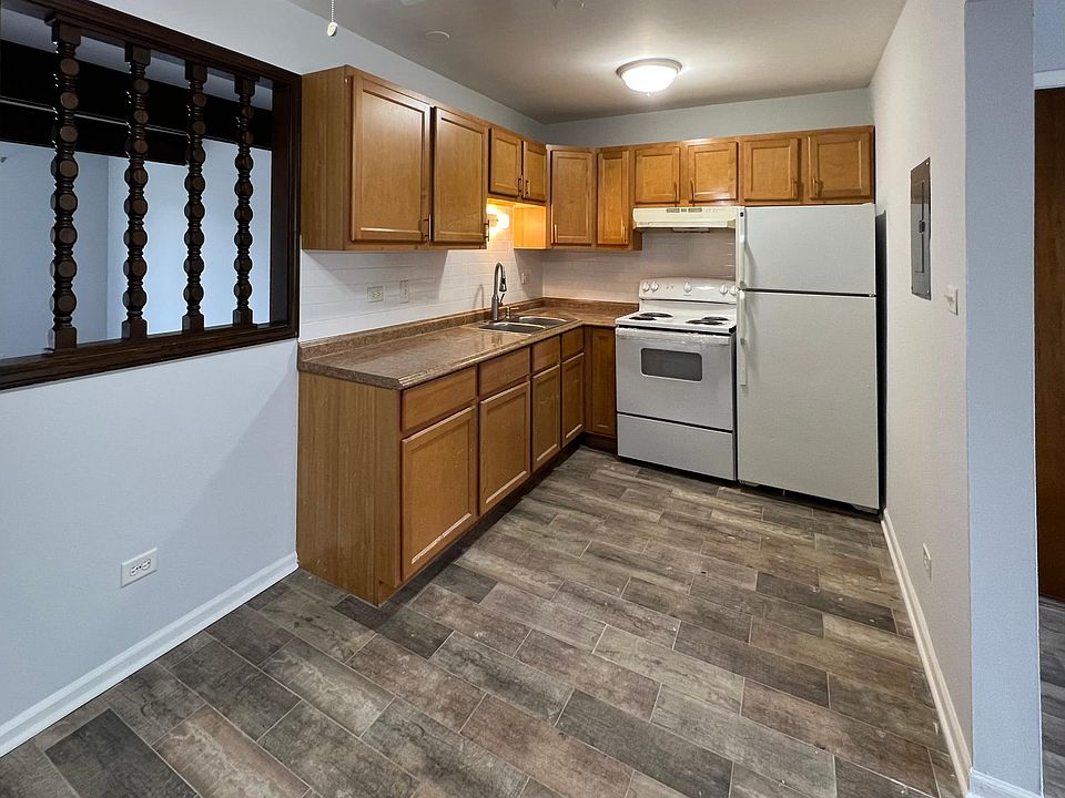 1st image of 5645 Saint James Ct #2W