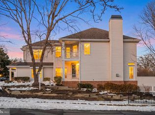 9800 Bolton Village Ct, Fairfax, VA 22032