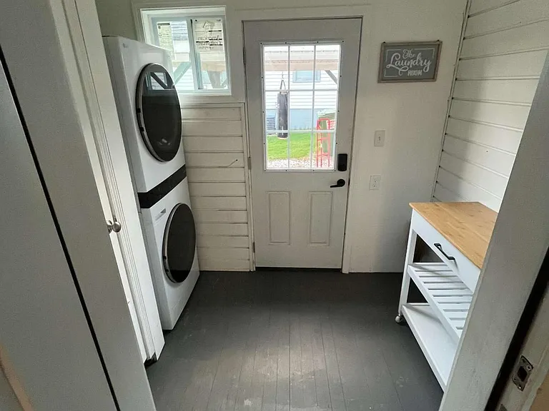 33 Poplar St — Photo 9