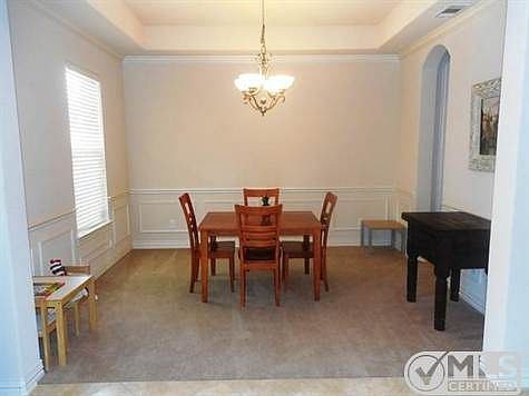3rd image of 1482 Cambridge Dr
