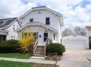 712 Walnut St, Fostoria, OH 44830