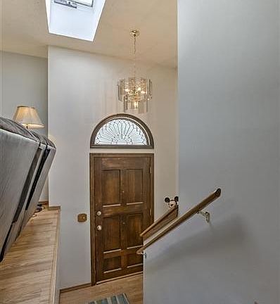3rd image of 7719 Park View Blvd