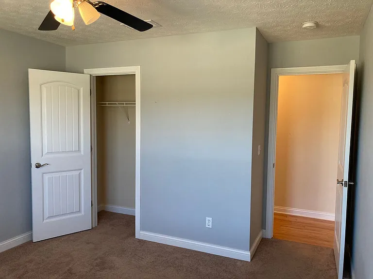 141 Twin Lakes Dr — Photo 17