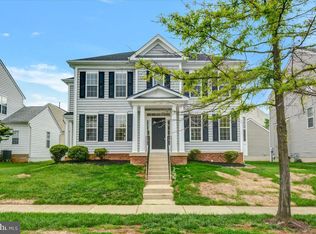 240 Davis St, Charles Town, WV 25414