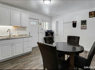18 Grandview Ave #3, Danbury, CT 06810