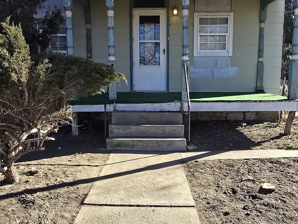 405 Lincoln Ave