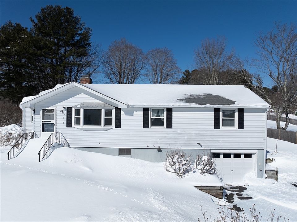 1st image of 8 Apache Rd