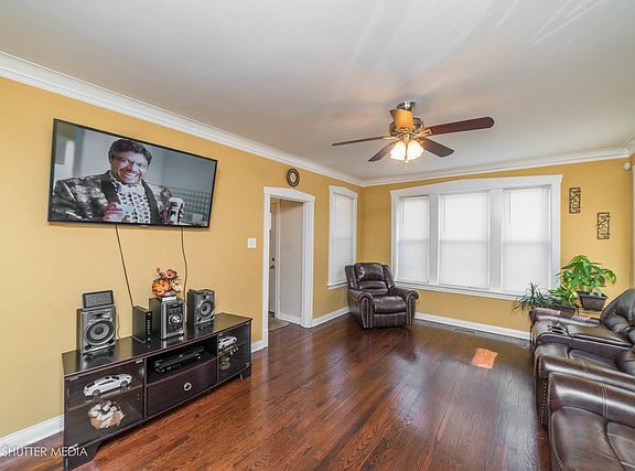 2nd image of 1308 S 59th Ct