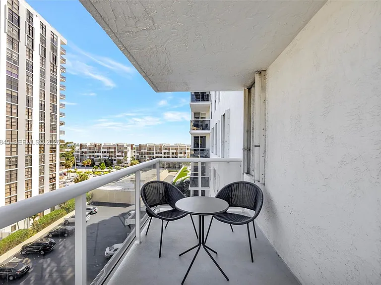 3015 N Ocean Blvd #6A — Photo 26