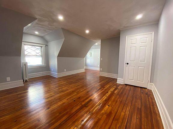 2nd image of 174 Archer Ave Floor 3