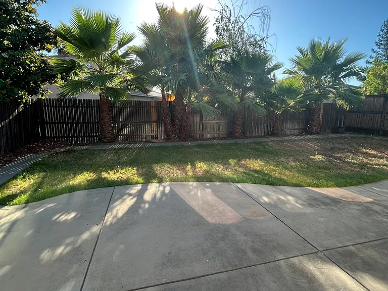 5662 Oakwood Dr — Photo 8