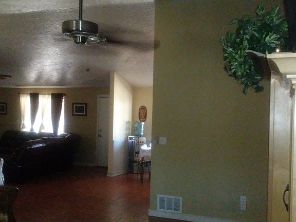 3rd image of 1646 N 73rd Ave