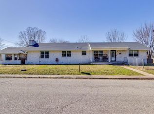 1409 Cleveland Ave, Baxter Springs, KS 66713