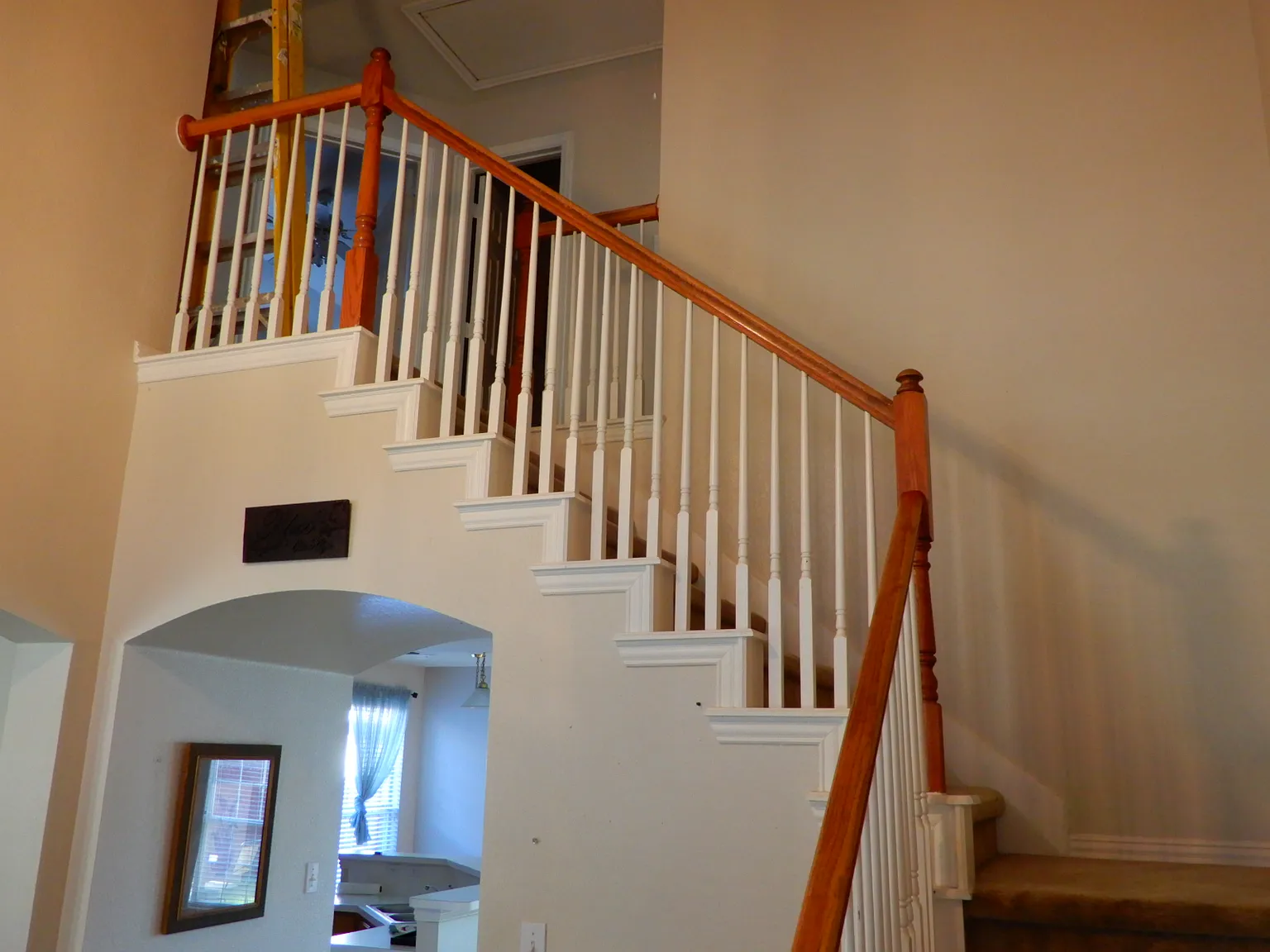 4 bed, 2253 sqft, $2,400 — Photo 3