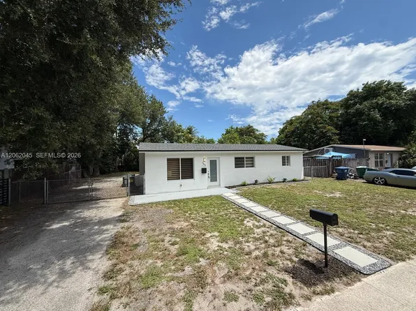 1251 NE 208th Ter, North Miami Beach, FL 33179