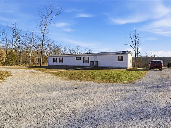 3rd image of 25237 Oakwood Drive