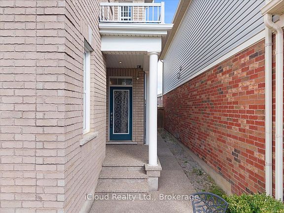 2nd image of 337 Cedar Hedge Rd