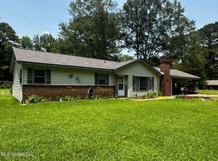 205 Moorehead Rd, Benton, MS 39039
