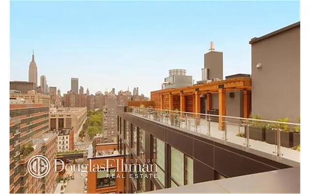 Rented by Douglas Elliman | media 29