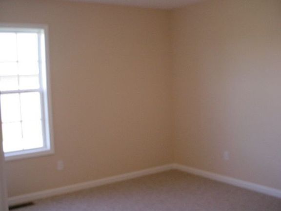 old pic of bedroom 1