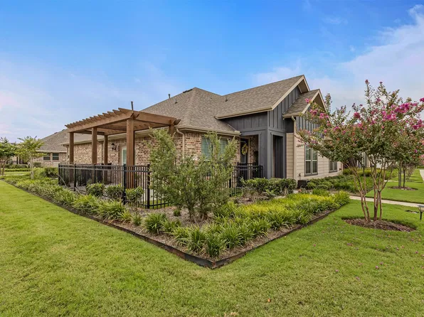 1005 4th St, Argyle, TX 76226