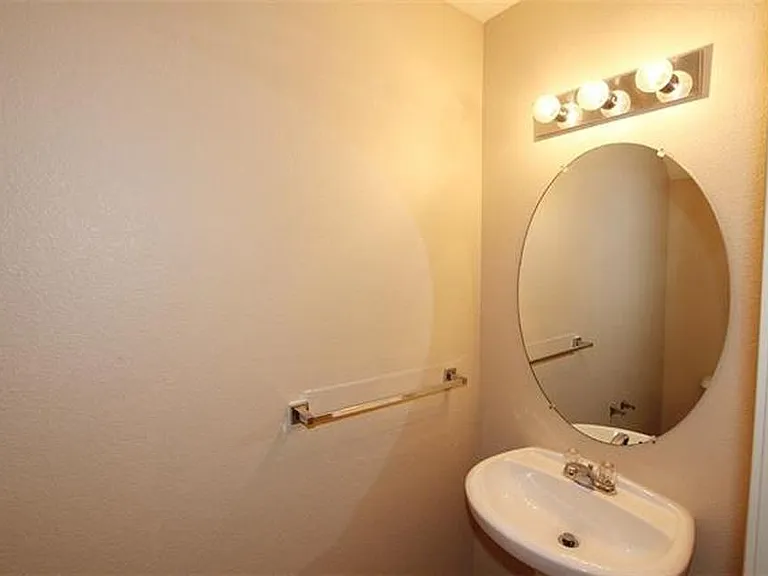 1812 Diamond Lake Trl — Photo 13