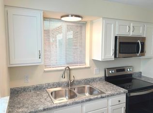 950 10th Ave, Irwin, PA 15642