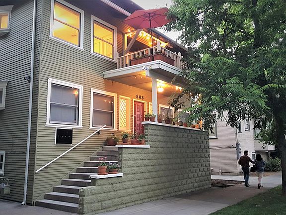 2nd image of 808 19th St #4
