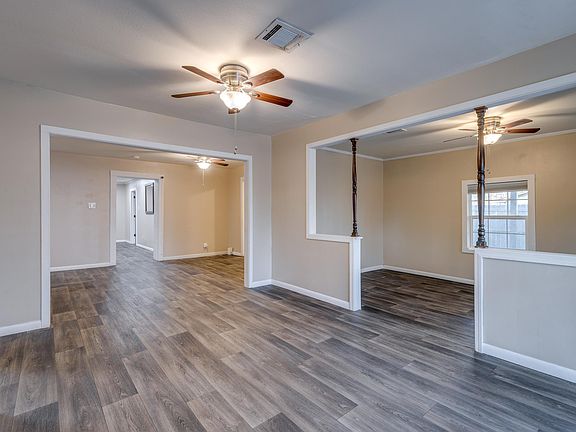 3rd image of 108 Sweetwood Dr