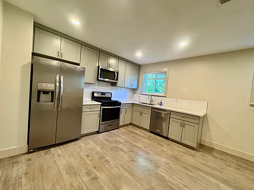 605 Solano St #B Photo 1