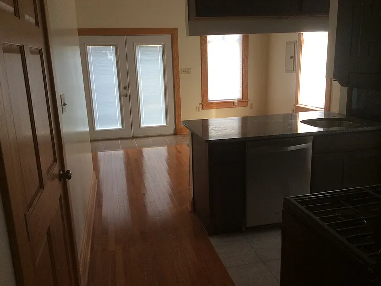 548 Osceola St — Photo 3