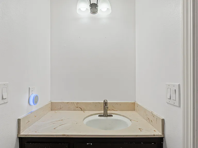 1695 Kenora Dr — Photo 12