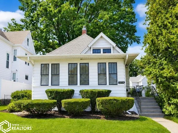 1819 Orchard St, Burlington, IA 52601