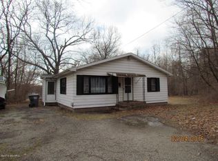 397 Searles Ave, Benton Harbor, MI 49022