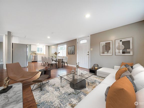 5th image of 2502 Trenton Avenue NE