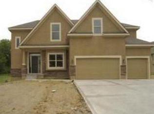 7833 N Dawn Ave, Kansas City, MO 64151