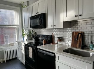 1711 Spruce St #2F, Philadelphia, PA 19103