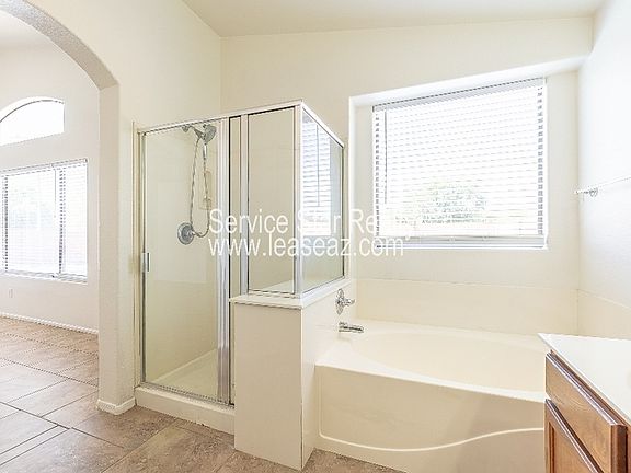 4th image of 8414 S 48th Ln