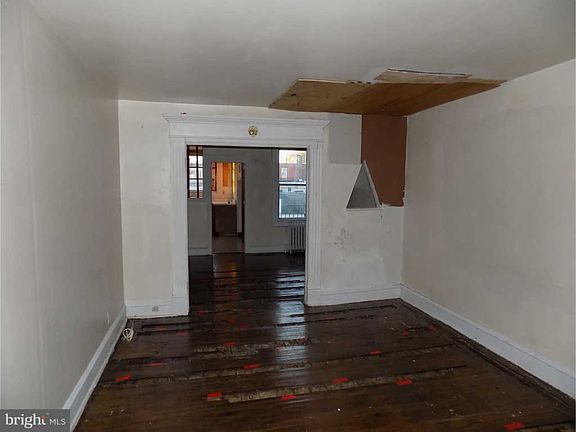 2nd image of 110 W Chew Ave