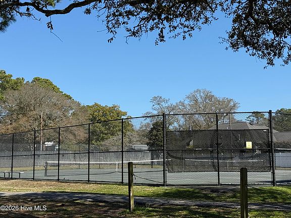 3rd image of 211 E Leonard Street LOT 01