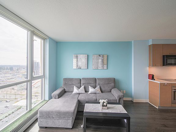 5th image of 10777 University Dr #1902