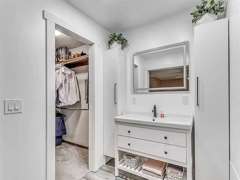 7225 Skylark Ln — Photo 14