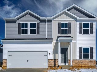 3065 McIntosh Dr NE, Louisville, OH 44641